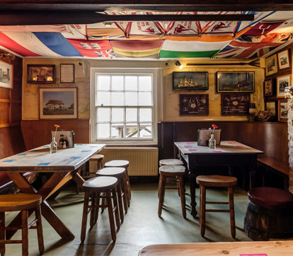 inside the harbour inn southwold